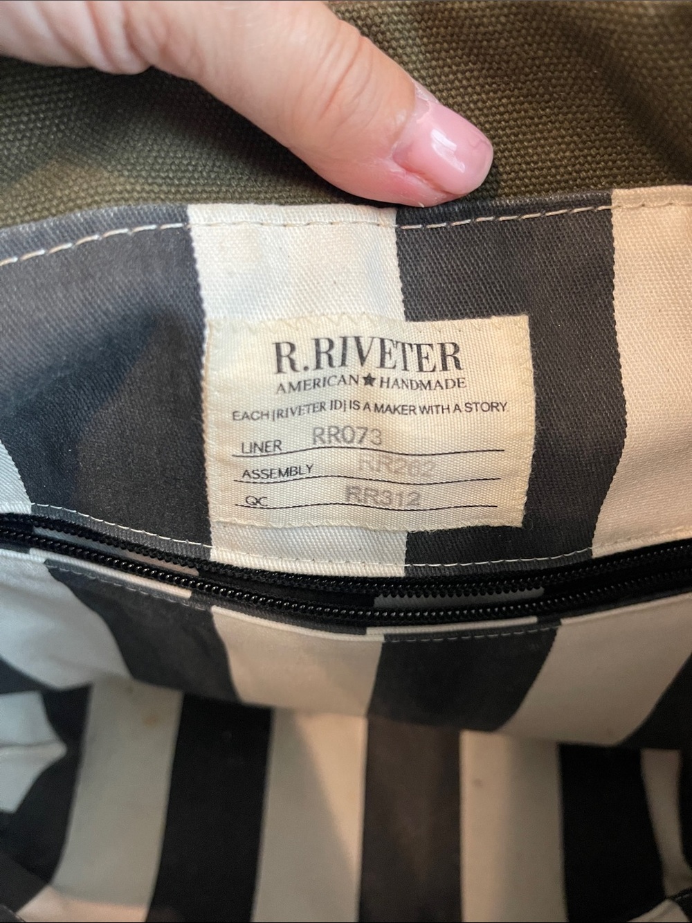 R. RIVETER Olive Canvas Messenger Bag with Brown Leather Trim - Picture 4 of 8